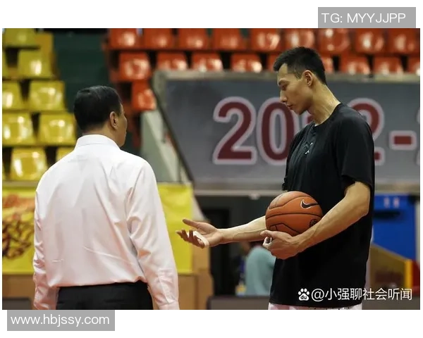 易建联:从篮球场上的传奇到生活中的榜样,探寻他的奋斗与坚持之路